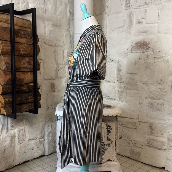 Flying Tomato Striped Shirt with Floral Design - Picture 2 of 7